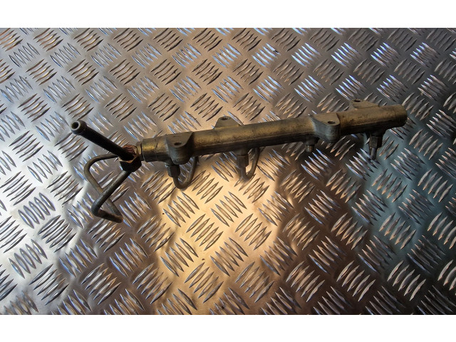 Vstřikovací lišta 057130089C Audi A8 S8 D3 4E