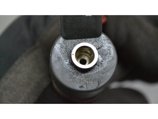 Форсунка 9635196580 Citroen Xantia