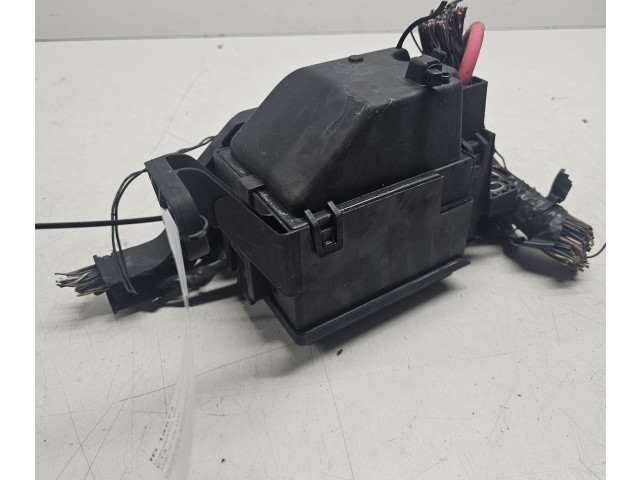 Блок предохранителей GX7314A076DA Jaguar XE