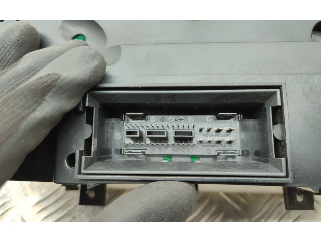 Панель приборов 2K0920843A Volkswagen Caddy