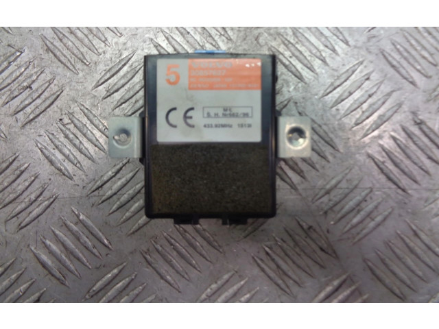 Блок управления 30857627   Volvo S40