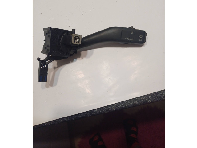 Ручка стеклоочистителей 1K0953519A, 01203506 Volkswagen Caddy