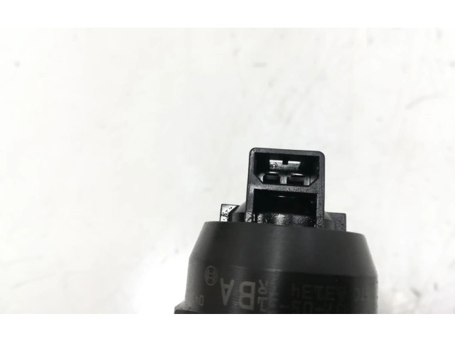 Форсунка 038130073AG Skoda Octavia Mk2 (1Z)