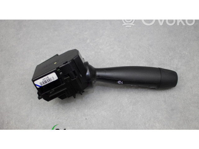 Ручка стеклоочистителей