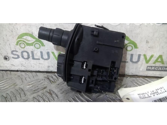 Ручка стеклоочистителей 8201590631 Renault Clio III