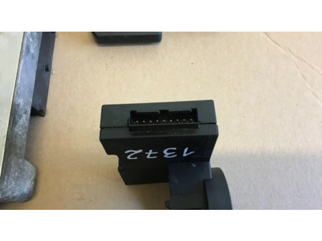 Блок управления двигателя 8973509489, 97350948   Opel Meriva A