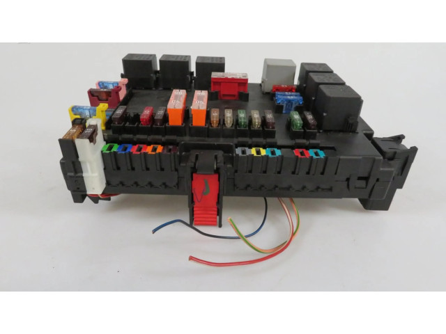 Pojistková skříňka A2219006902, A2219067000 Mercede-Benz S W221 2012