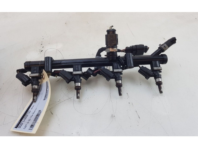 Топливная рампа Skoda Octavia Mk3 (5E) для двигателя CJSB
