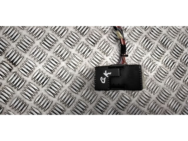 Блок предохранителей     Volvo V70  D4204T5 