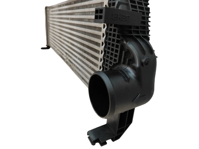 Интеркулер 55038004AD, 55038004AE Jeep Grand Cherokee