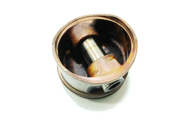  Поршень B 5252 FS   Volvo S70  V70  V70 XC  