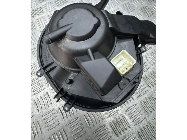 Вентилятор печки    LHD86577, 28417   Volvo V70