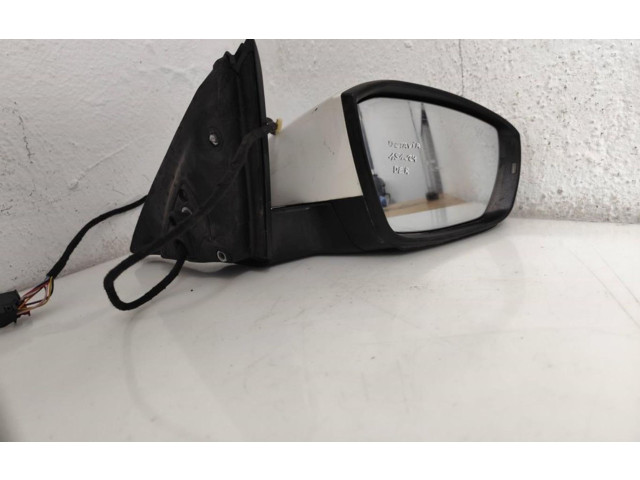 Зеркало электрическое Skoda Octavia Mk3 (5E) 2013 - 2019 года