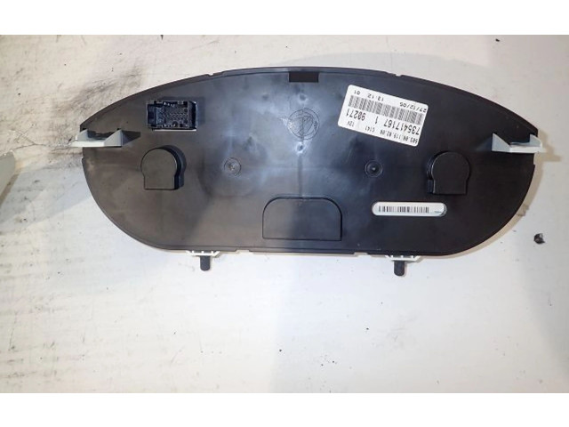 Přístrojová deska Lancia Musa 2006