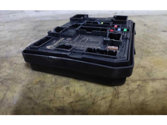 Блок предохранителей 284B67877R Renault Captur