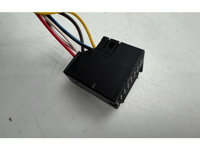 Зеркало электрическое Skoda Octavia Mk3 (5E) 2013 - 2019 года