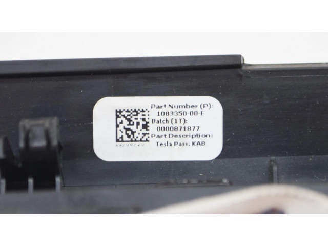 Подушка безопасности для колен 107782600D, 108335000E Tesla Model Y