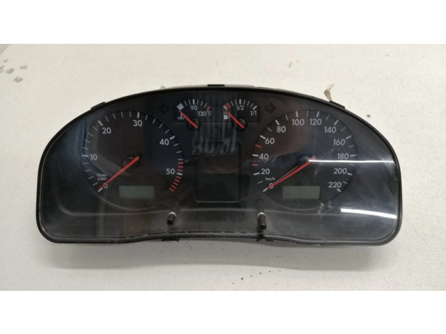 Přístrojová deska Volkswagen PASSAT B5 1999 3B1919880C, 110008920024