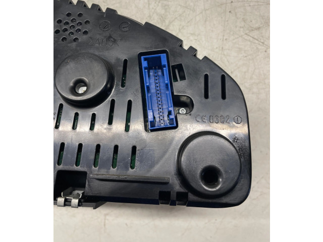 Přístrojová deska Volkswagen Transporter - Caravelle T5 2005 88311346