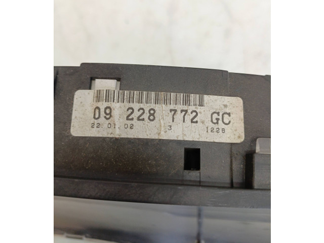 Přístrojová deska Opel Zafira A 2001 09228772GC, 110080070003