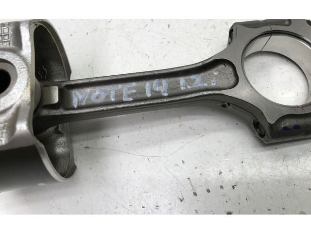 Píst Nissan Note (E12)