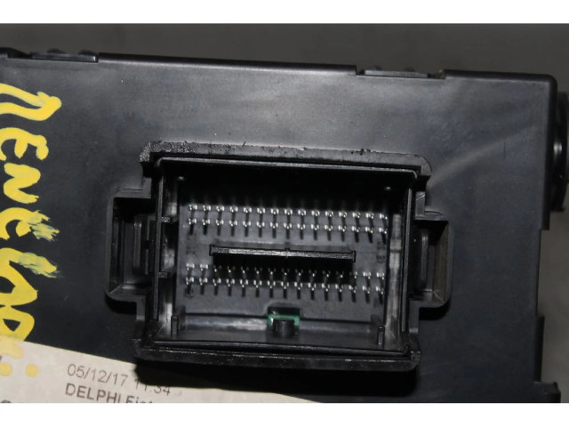 Блок предохранителей    Jeep Renegade    