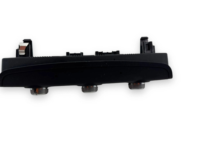 Блок управления климат-контролем 83A820047F Audi Q2