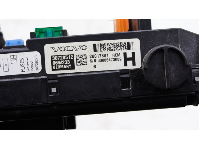 Блок предохранителей 28017881   Volvo XC90    