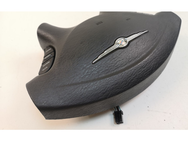 Подушка безопасности водителя 73427A, P0YS01DVAD Chrysler Voyager