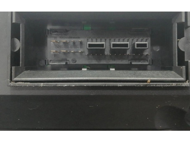 Панель приборов 1T0920861A   Volkswagen Touran I       