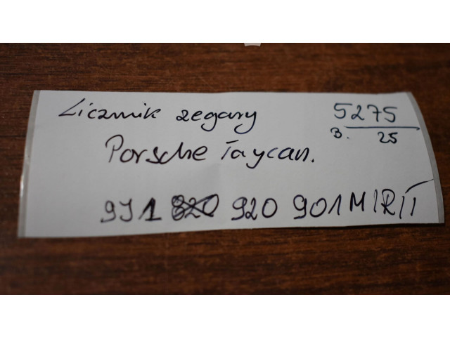 Píst Porsche Taycan 9J1