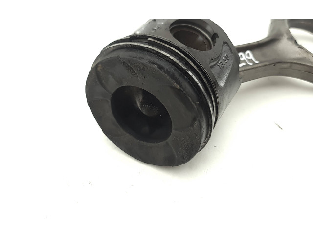 Поршень с шатуном M15746 D Maserati Ghibli