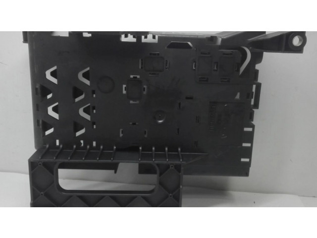   Pojistková skříňka 7L0937548C   Audi Q7 4L 2008