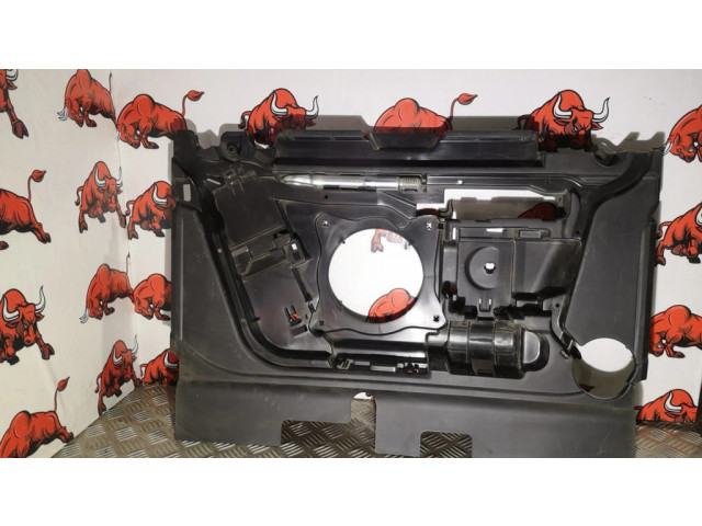 Дно багажника