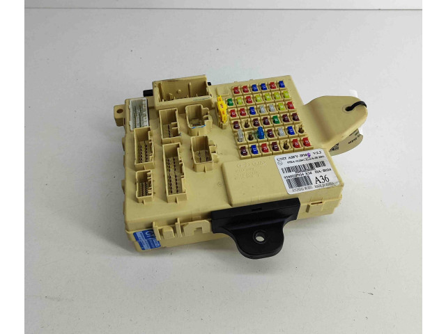 Блок предохранителей 121619713010303739 Mitsubishi Carisma