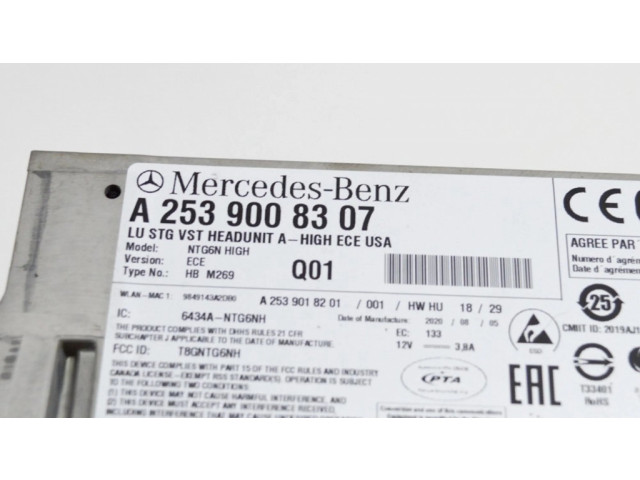 Радио/ проигрыватель CD/DVD / навигация