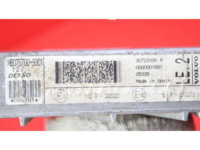 Блок управления двигателем Блок управления 30729998A, 30729998A   Volvo V70