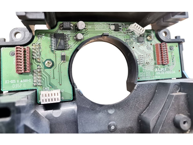 Ручка стеклоочистителей 30658614   Volvo XC90