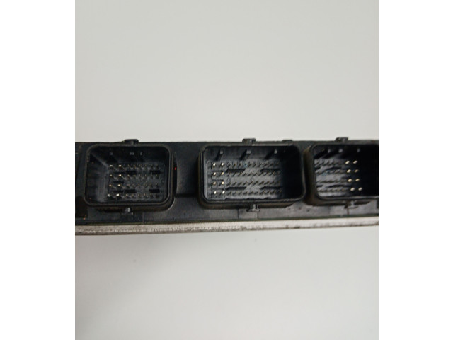 Блок управления двигателя 8200911568, 8200785530 Dacia Logan I