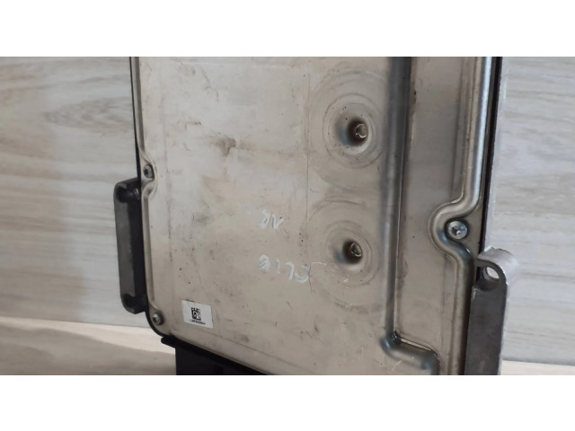 Řídící jednotka 237102213R, 237104128R Renault Clio IV 2015