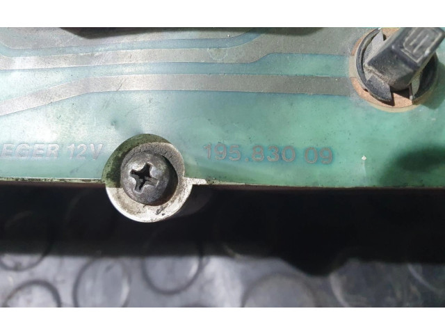 Přístrojová deska Nissan Patrol 160 19583009