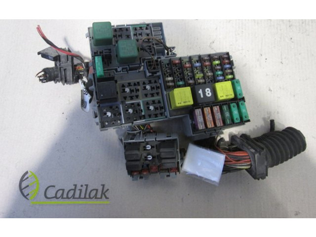 Sicherungskasten komplett    Opel ombo C    