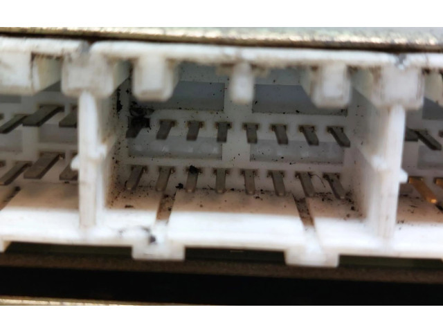 Блок управления двигателя MD317989, E2T61592 Mitsubishi Space Runner