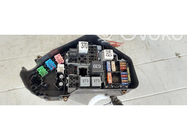 Pojistková skříňka Audi Q7 4L 2007