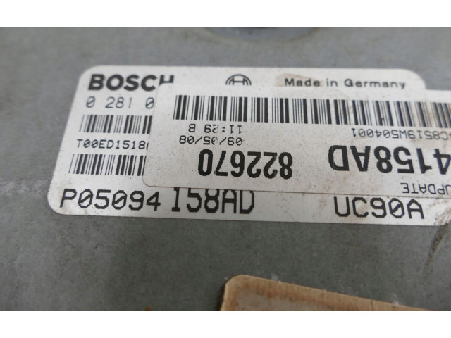 Блок управления двигателя P05094158AD Jeep Cherokee