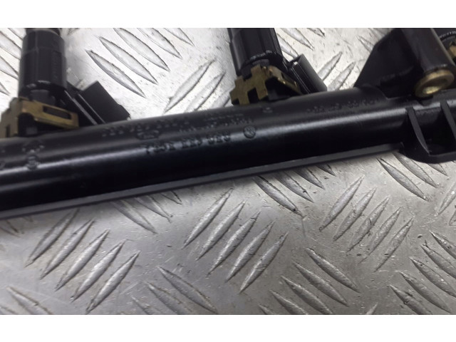 Топливная рампа 030133319L   Volkswagen Polo III 6N 6N2 6NF  