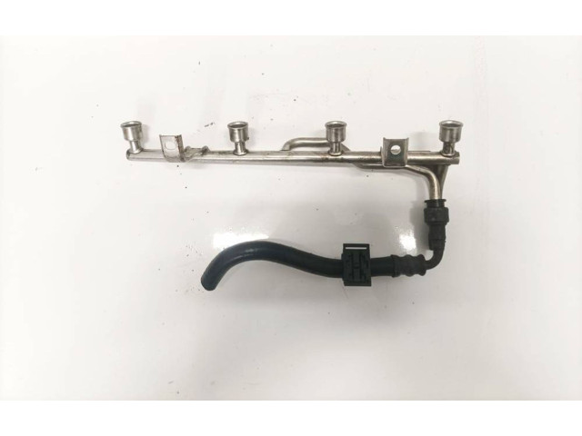 Топливная рампа    Opel Meriva A  