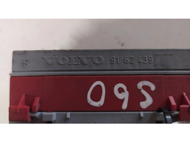   Pojistková skříňka 9162439   Volvo S60 2003