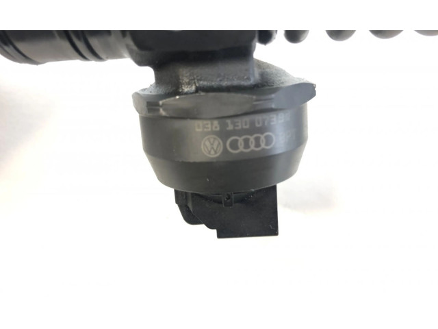 Комплект форсунок 0414720312, 038130073BQ Skoda Octavia Mk2 (1Z) BMM