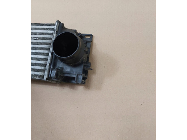 Интеркулер 31686408 Volvo XC40